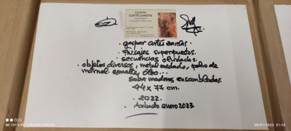 | "PAISAJE SUPERPUESTOS"| | Reverso | Objetos encontrados, metal oxidado, Polvo de mármol, pigmentos, esmalte, tinta, pastel, esmalte, óleo |+| sobre maderas ensambladas. 44x77cm. Año 2022-23. Finalizado enero de 2023. Colección Particular.